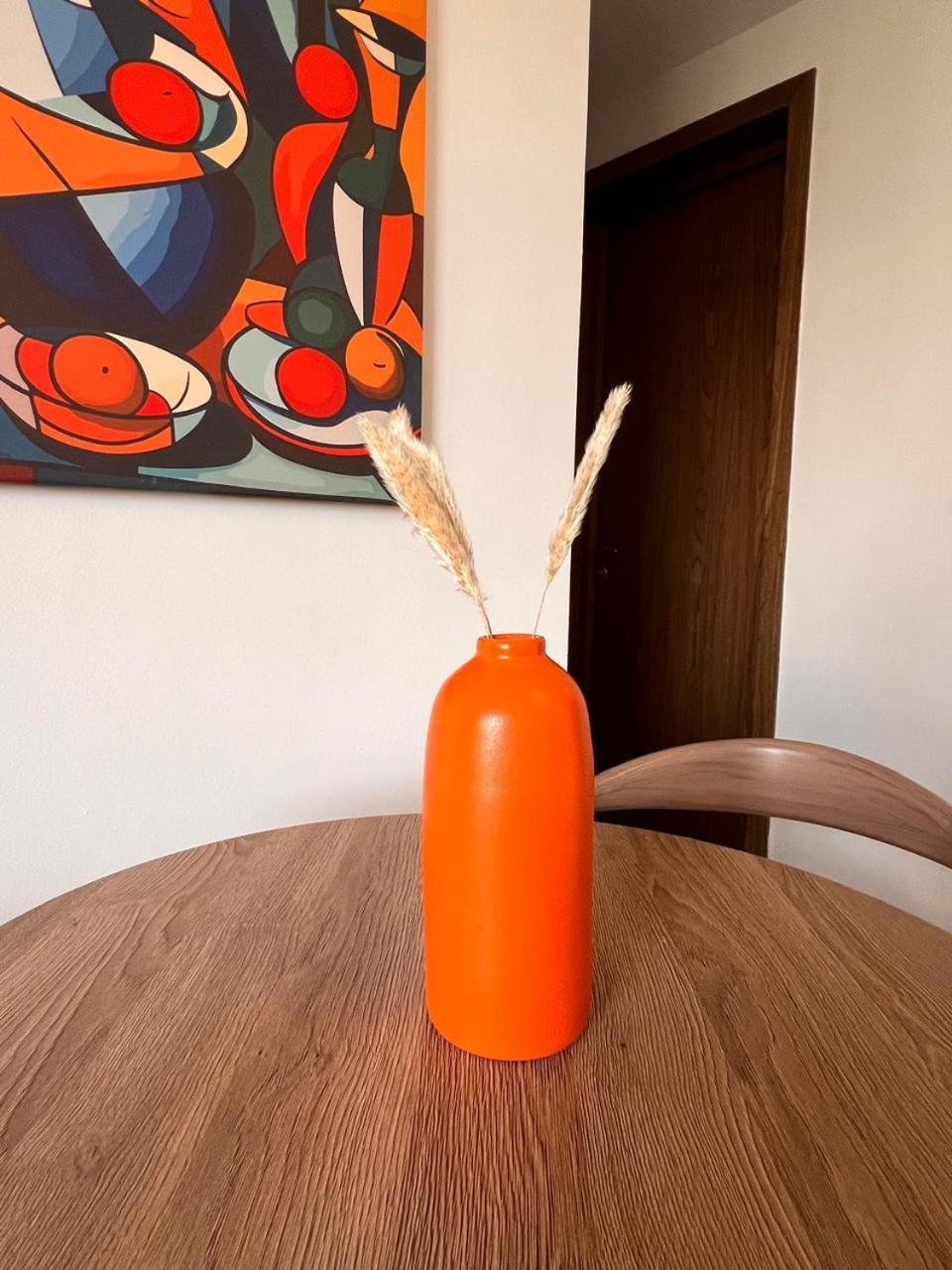 First Guest! Stylish Lakeview 2br *